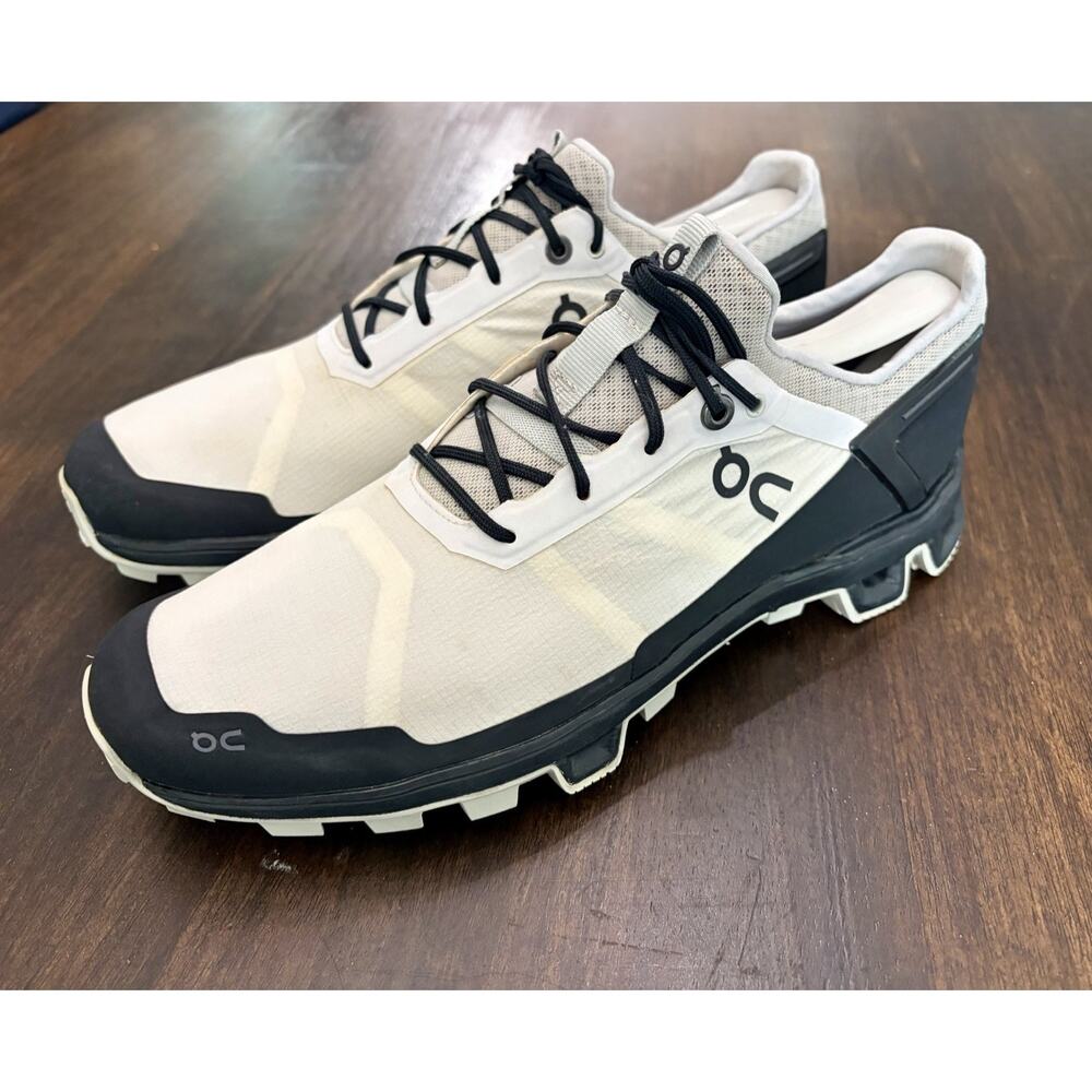 On Running Men's White and Black Cloudventure Sneakers
